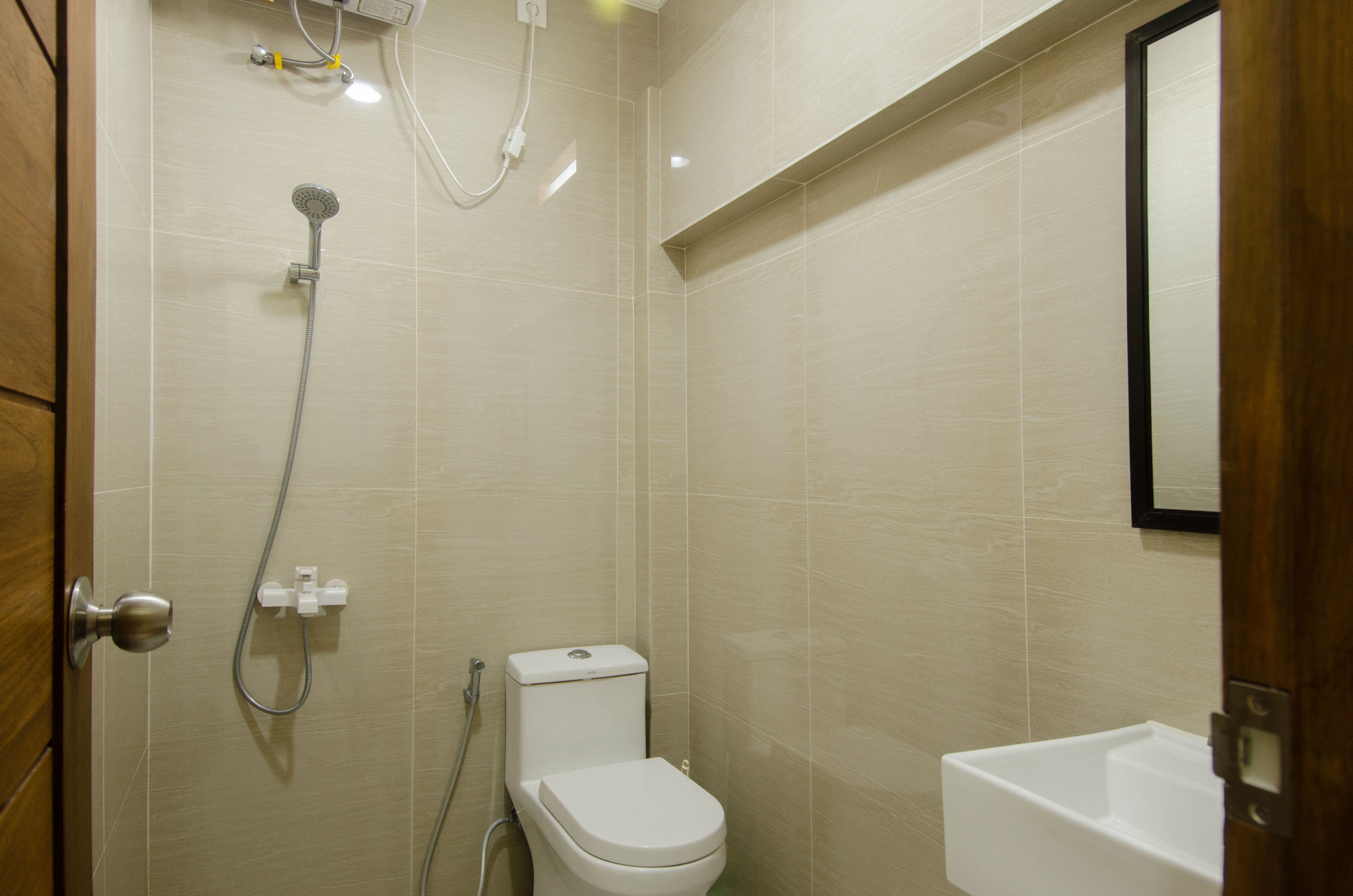 Toilet Repair in Burbank